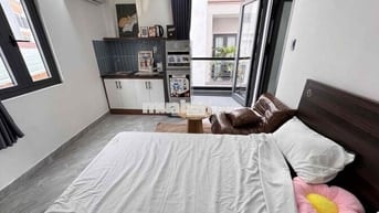 khai trương 1 phòng ngủ ban công ngay Phố Phan Đăng Lưu giáp Q1 Q3 PN