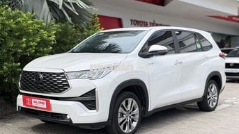 CẦN BÁN TOYOTA INNOVA CROSS 2.0HEV 2024 GIÁ TỐT
