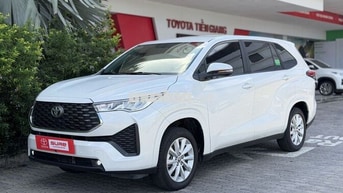 CẦN BÁN TOYOTA INNOVA CROSS 2.0V 2024 GIÁ TỐT