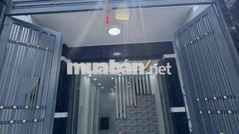 Nhà bán Cách bến xe Q8 , 2 cây số DT 3m3x10 .1 lầu 2 P 2 wc sổ hồng