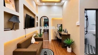 Cho Thuê 2PN Bancong Full NT Free Xe Sát ĐH UEH , ĐH Y Dược