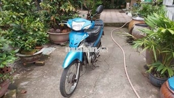 Honda Wave Xanh Xăng
