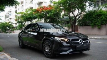 Mercedes C200 Plus V1 model 2023 Black Edition