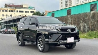 Toyota Fortuner 2021 2.4G Legender Đen 65.000 km