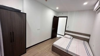 Chung cư Nguyễn Kim Q.10 có 3PN 90m2,nội thất full giá 15 tr/th