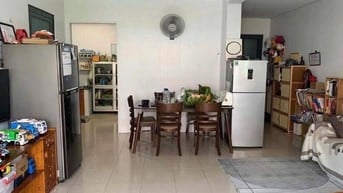 Cho thuê C/c Cách Mạng Tháng Quận 3 full nội thất 55m2 có 1pn giá 9 tr