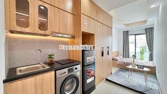 CĂN HỘ STUDIO BAN CÔNG THOÁNG MÁT NGAY GẦN CÔNG VIÊN LÀNG HOA