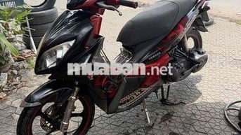 Yamaha Novo 4 Tự động Đỏ, Đen