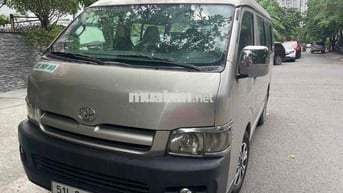 Toyota Hiace Xe khách Bạc