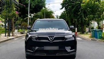 VinFast VF9 PLUS 2025 Đen 6 chỗ 10.000 KM