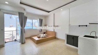 Studio ban công full nội thất máy giặt riêng gần cầu Nguyễn Văn Cừ