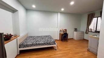 Cho thuê phòng 30m2 thoáng mát - ngay mặt tiền Huỳnh Văn Bánh - đầy đủ