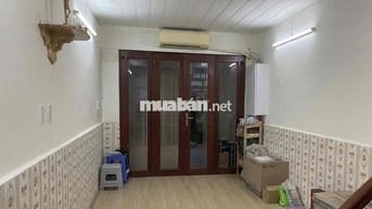 Cho Thuê Nhà Lạc Long Quân, P.5, Quận 11, 2PN (3,5x15m) HXH