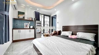 THUÊ CĂN HỘ HOÀNG HOA THÁM 25M2 NHÀ MỚI - BAN CÔNG FULL NỘI THẤT