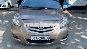 Toyota Vios 2010 Vàng cát