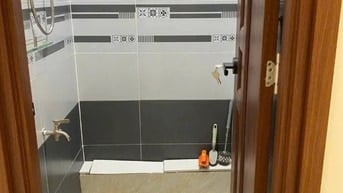 Chung cư Hoàng Sa Quận 3 thang bộ lầu 2 giá 8.5Tr/th 1PN có ban công 