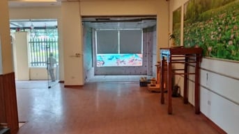 Cho thuê gấp nhà nguyên căn tại Duy Tân. cầu giấy, phù hợp mọi mô hình