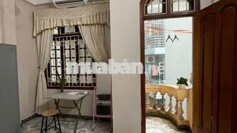 Chính chủ cho thuê phòng Cầu Giấy 25 m2, điện nước giá dân