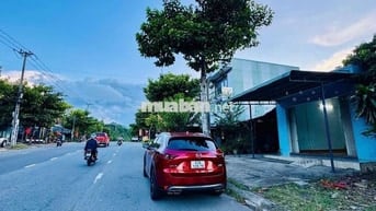 Cho thuê nhà mặt đường Mê Linh hướng Bà Nà