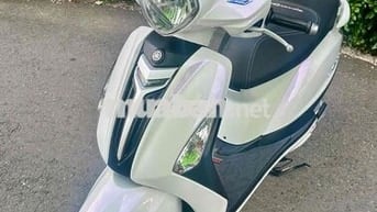 Mình cần bán Yamaha Grande 2017 Trắng