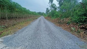 Chính chủ bán đất Bến Lức - Long An ( tây ninh) 1000m2 sổ đỏ giá 690tr