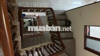 Cho thuê nhà 4 tầng phường Đông Ngạc, ngõ rộng oto vào được