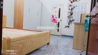 Cho 1-2 người độc thân, thuê phòng Lầu 2, đẹp giá rẻ, đủ nội thất 