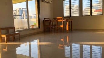 Cc Mỹ Cảnh, căn hộ có 1 trệt, 1 lầu, 3 pn, 2 wc, 110m2, nằm ở tầng 4 c