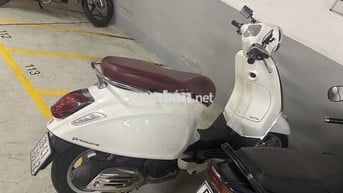 Piaggio Primavera 2015 Trắng