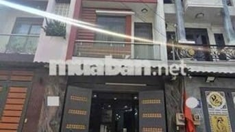 Nhà thuê 3 tầng (4m x 20m) 4 phòng ngủ nội thất đầy đủ 13 tr/tháng