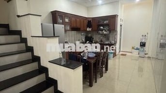 bán nhà cách quốc lộ 13 chỉ 100m, thủ đức cũ