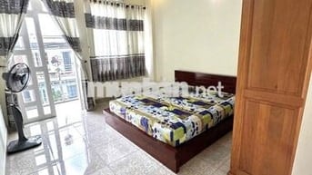 Phòng ban công 1 người ở hẻm 417 Quang Trung