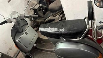 Piaggio Vespa PX150E Xám