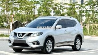 Nissan X-Trail bản full 7 chỗ Bạc