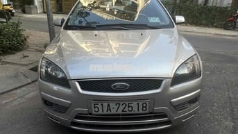 Ford Focus 2006 Bạc