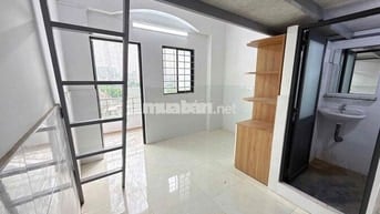 TOÀ NHÀ MỚI XÂY - BAN CÔNG - THANG MÁY - GẦN ĐẠI HỌC MỞ - FUL NỘI THẤT