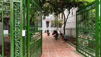 Cho thuê nhà số 42 ngõ 53 Quan Nhân 160m2, 3 tầng