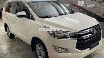 Toyota Innova 7 chỗ Số sàn Trắng