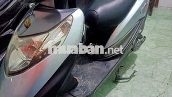SYM Attila Số tự động màu Bạc
