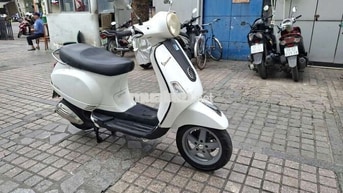 Piaggio Vespa LX125