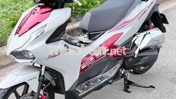 Honda Air Blade 125 2025 Trắng đỏ 160 km