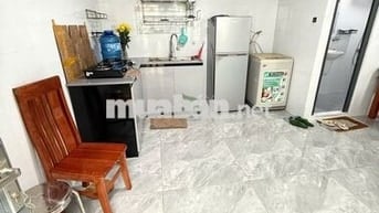 CHO THUÊ NHÀ NGUYÊN CĂN 2 PN ĐƯỜNG TRIỆU VIỆT VƯƠNG FULL NỘI THẤT