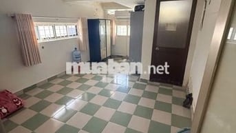 🏡 TÌM BẠN SHARE PHÒNG LỚN CÓ WC RIÊNG – CHUNG CƯ QUẬN 4