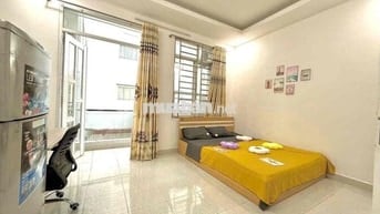 Cho thuê căn hộ full NT gần vòng xoay Dân chủ phường Hoà Hưng quận 10