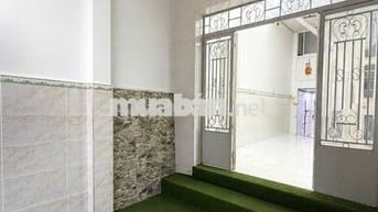 Nhà rẻ 3 Tầng Bến XE Miền Tây 