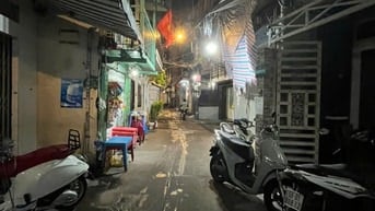 Nhà hẻm 3,5m Lý Thái Tổ. 3,4mx16,5m( CN 63m2). Nhà Cấp 4. Giá 6,8 tỷ