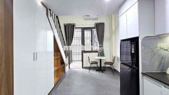 Căn hộ Duplex Ban công ngay Sân Bay - Trường Sơn - Út Tịch.