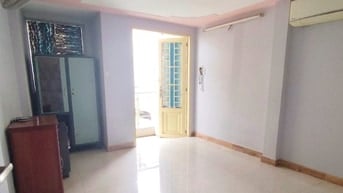 QUẬN 11 NGAY LÊ ĐẠI HÀNH, 500M TỚI CHỢ RẪY VÀ ĐHYD 46M2 3 TẦNG.
