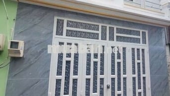Bán nhà 4 x 10 đúc 1 lầu 2pn 2wc, giá 1 tỷ 680tr thương lượng