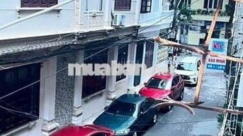 Cho thuê nhà riêng ngõ 51 Lãng Yên - Lò Đúc -33m2-4 tầng